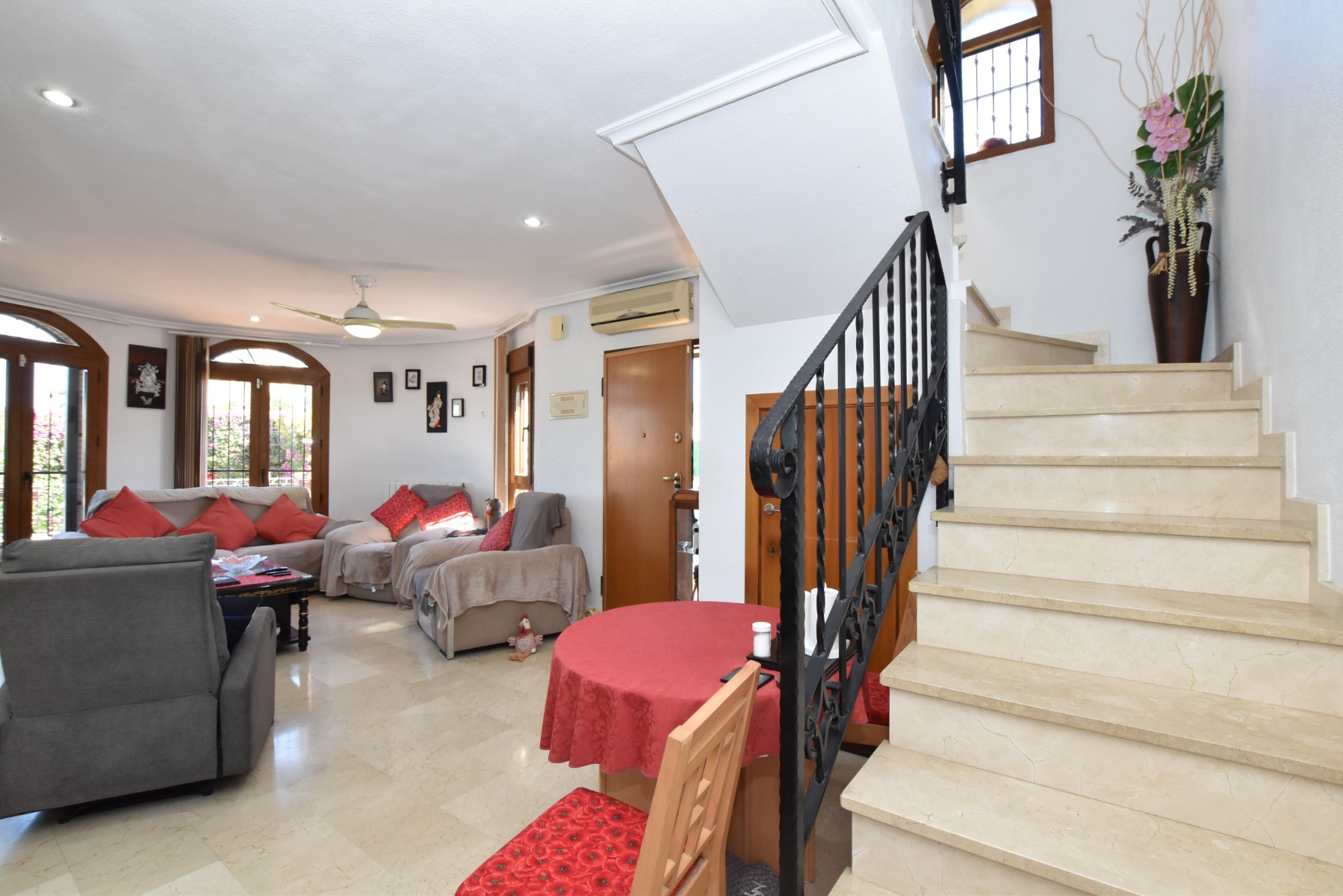 For sale - 3 Bedroom 2 Bathroom Villa in Algorfa - Inland  - Alicante