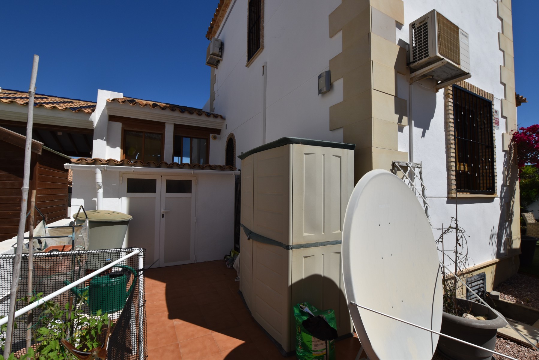 For sale - 3 Bedroom 2 Bathroom Villa in Algorfa - Inland  - Alicante