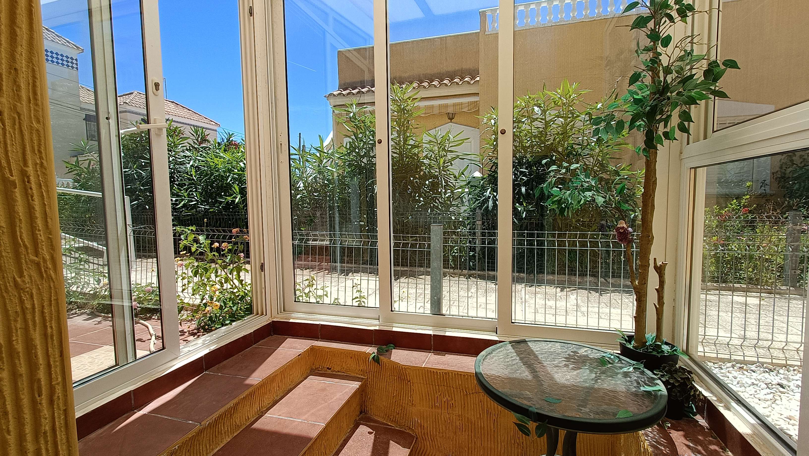 For sale - 2 Bedroom 2 Bathroom Quad House in Villamartin - Costa Blanca  - Alicante