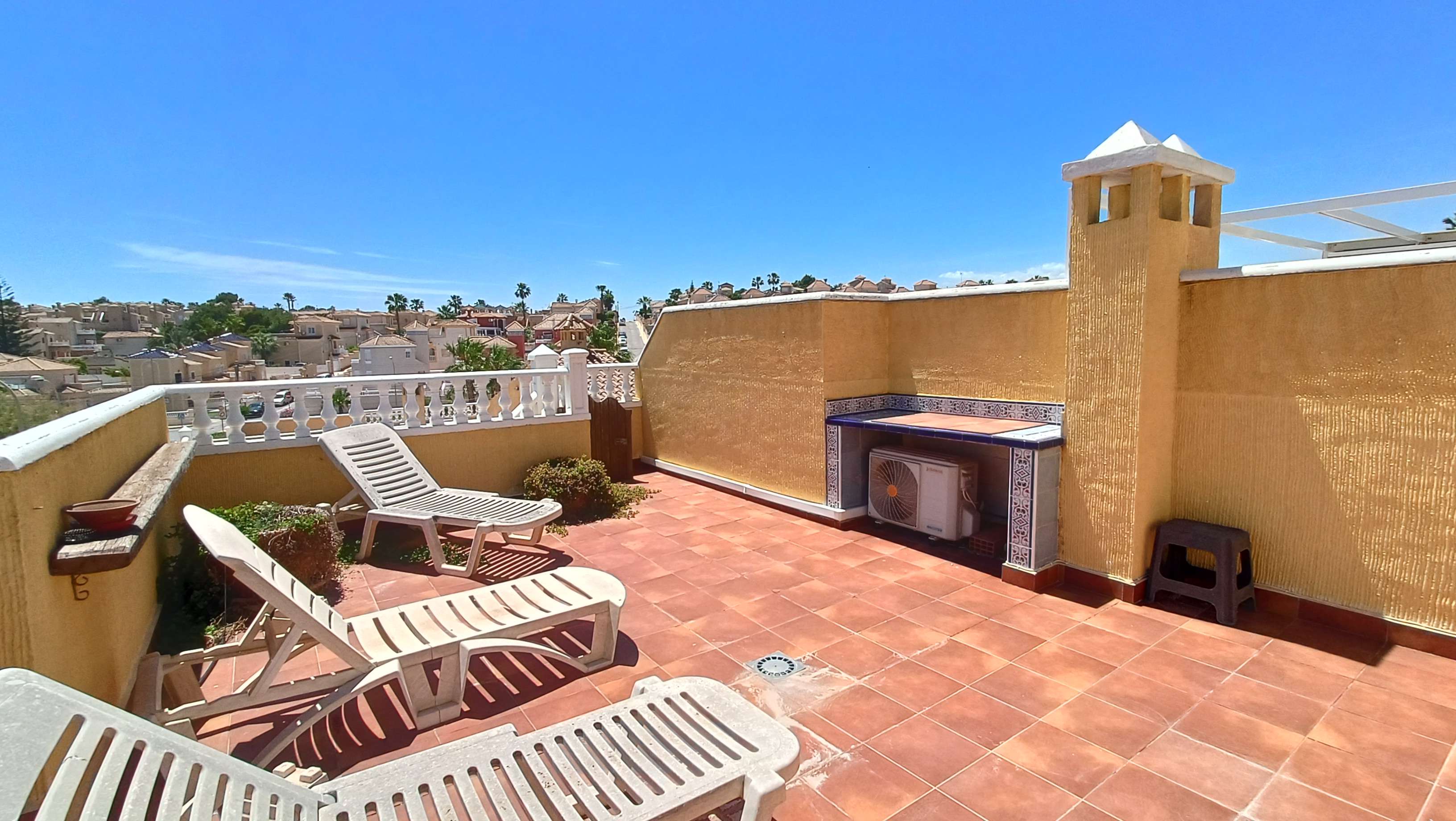 For sale - 2 Bedroom 2 Bathroom Quad House in Villamartin - Costa Blanca  - Alicante