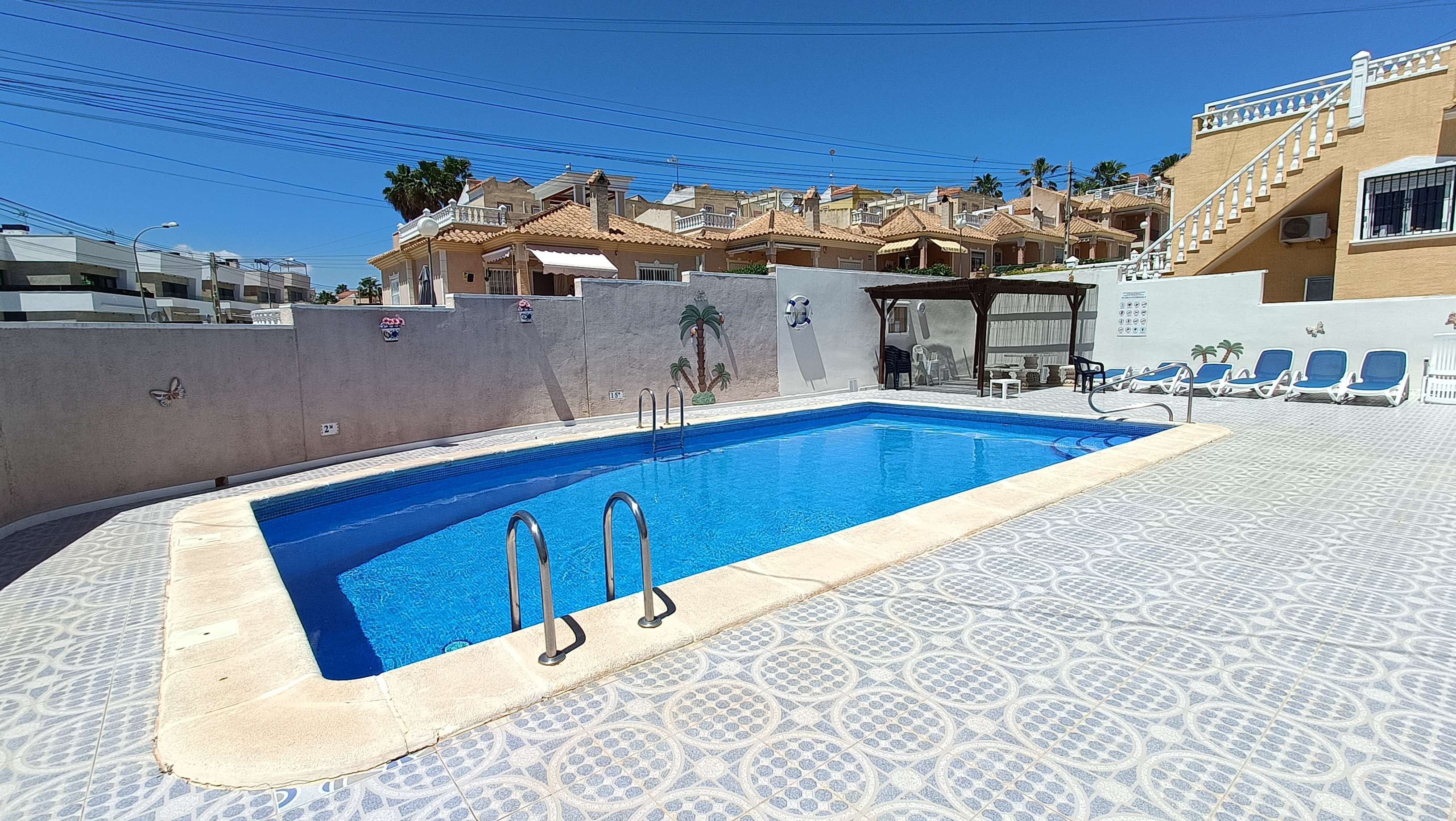 For sale - 2 Bedroom 2 Bathroom Quad House in Villamartin - Costa Blanca  - Alicante
