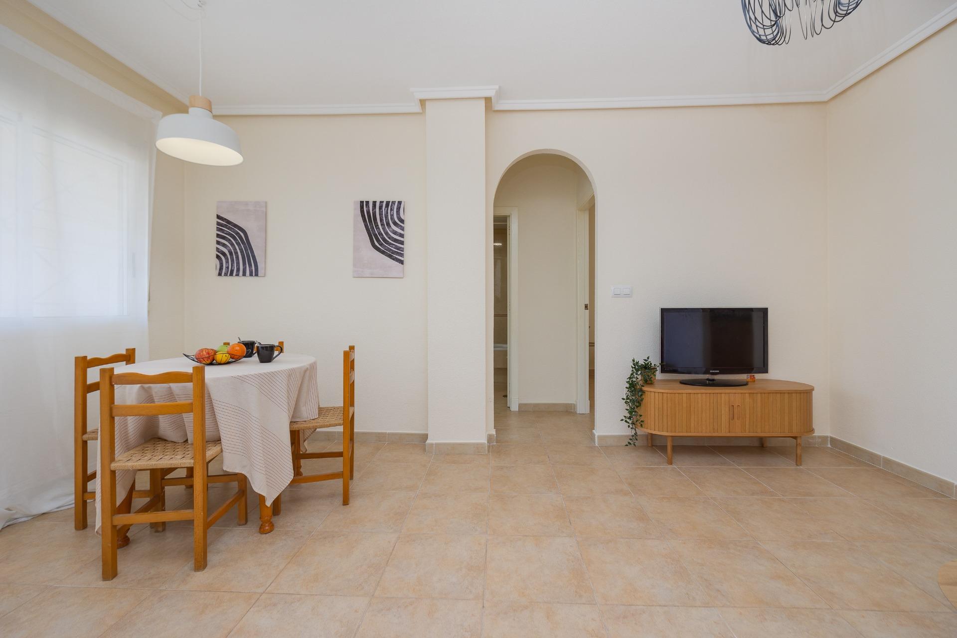 For sale - 2 Bedroom 1 Bathroom Bungalow in Torrevieja - Aguas Nuevas 1  - Alicante