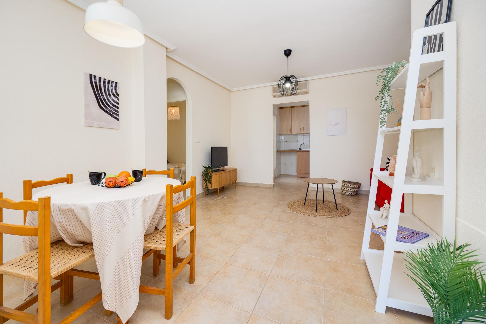 For sale - 2 Bedroom 1 Bathroom Bungalow in Torrevieja - Aguas Nuevas 1  - Alicante