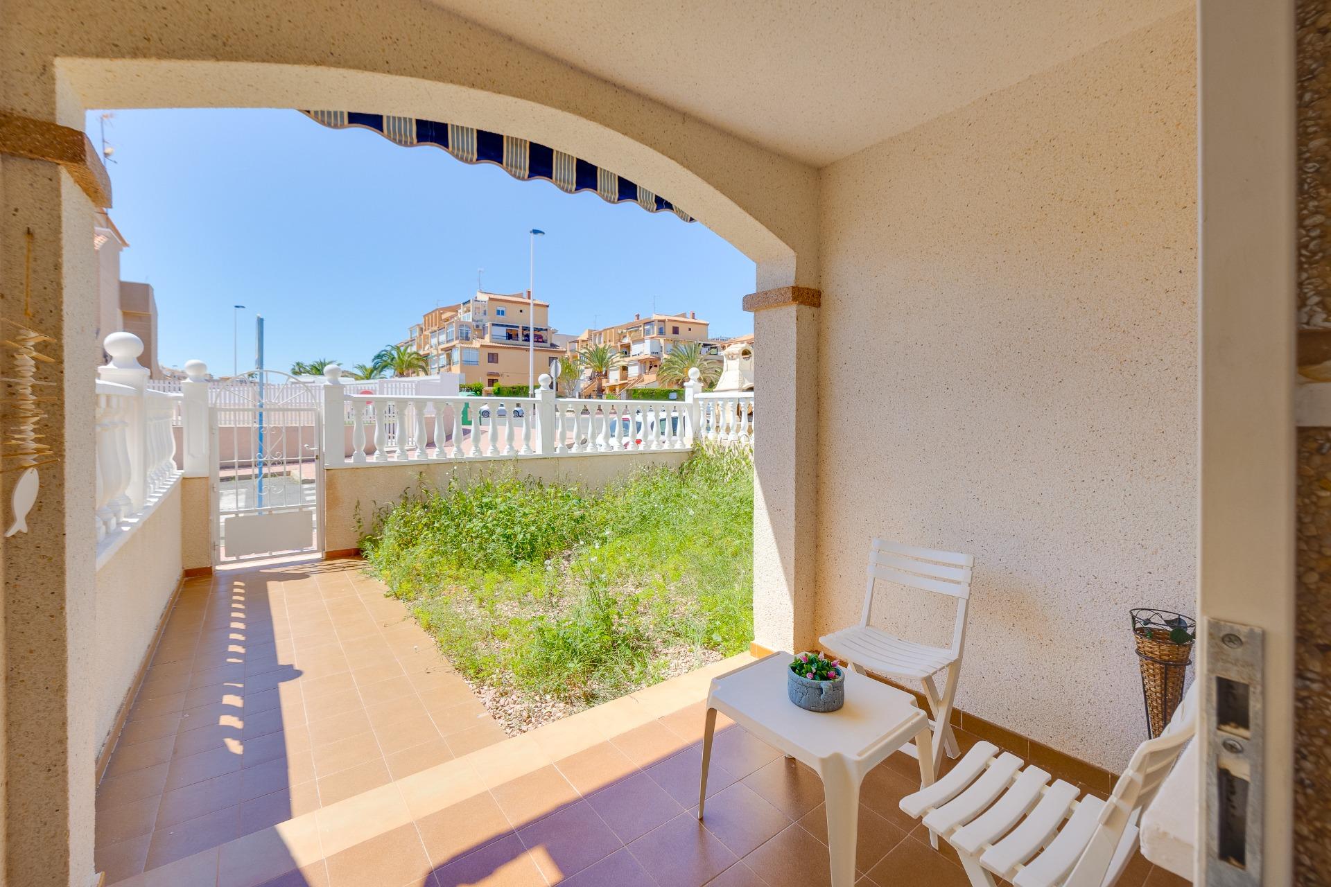 For sale - 2 Bedroom 1 Bathroom Bungalow in Torrevieja - Aguas Nuevas 1  - Alicante