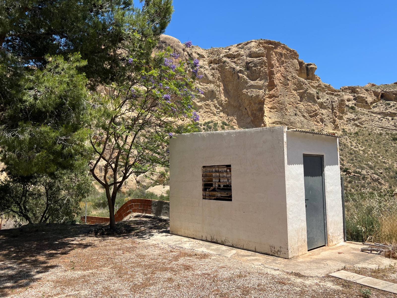 For sale - 4 Bedroom 1 Bathroom Country House in Crevillent - Inland  - Alicante