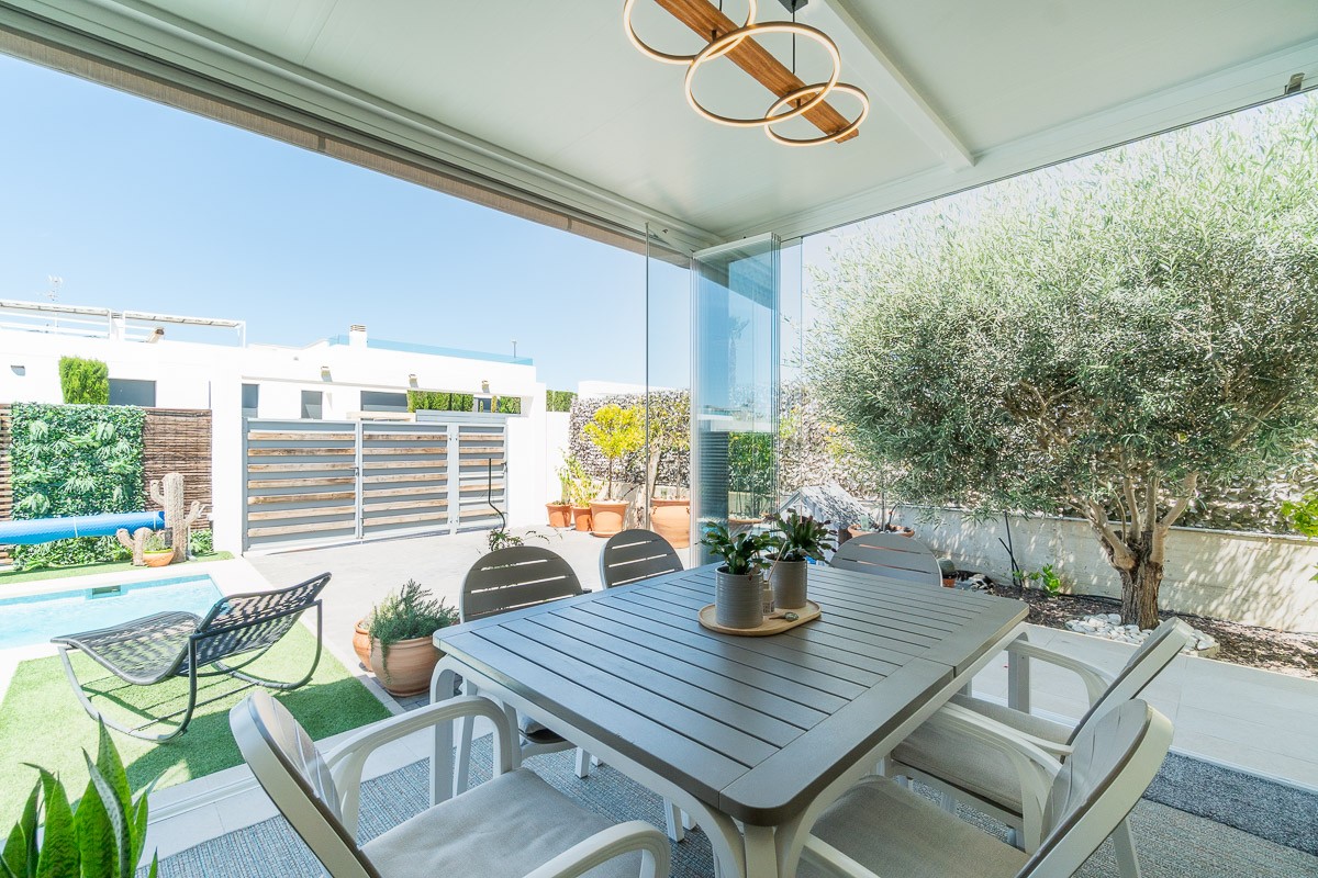 For sale - 3 Bedroom 2 Bathroom Villa in Vistabella Golf Entre Naranjos - Inland  - Alicante