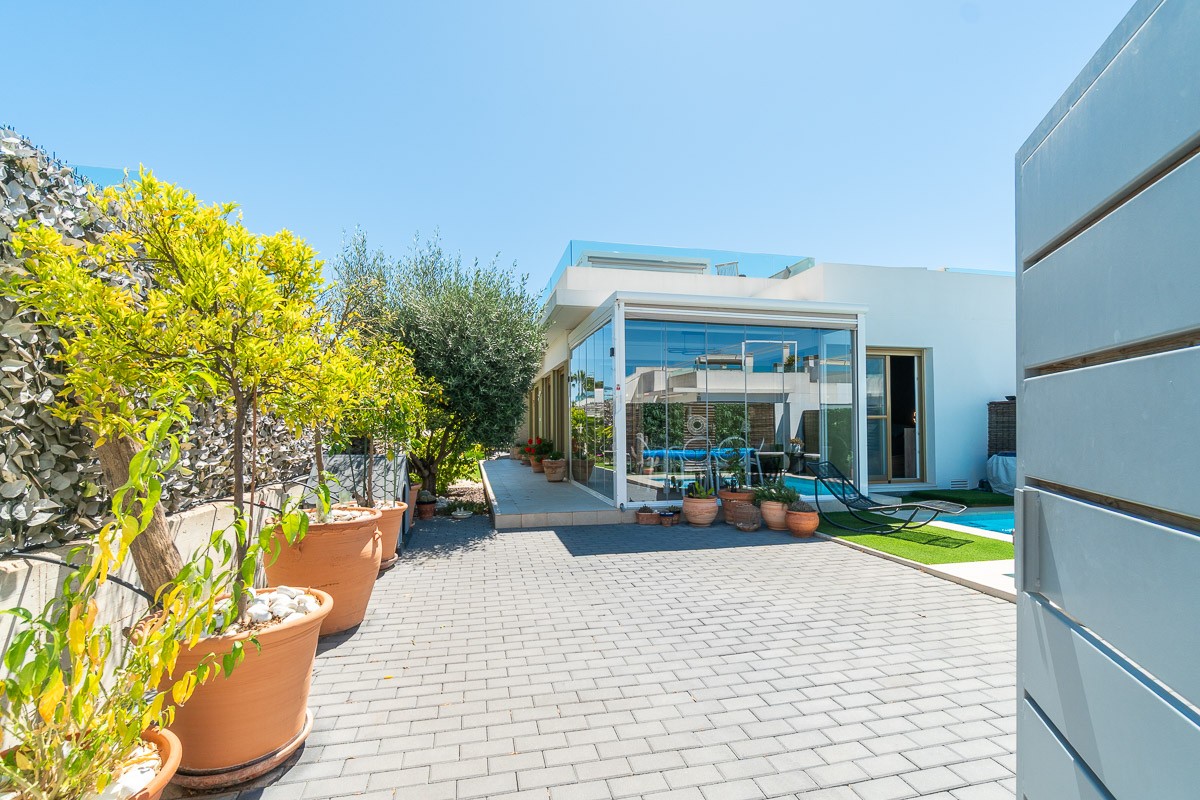 For sale - 3 Bedroom 2 Bathroom Villa in Vistabella Golf Entre Naranjos - Inland  - Alicante