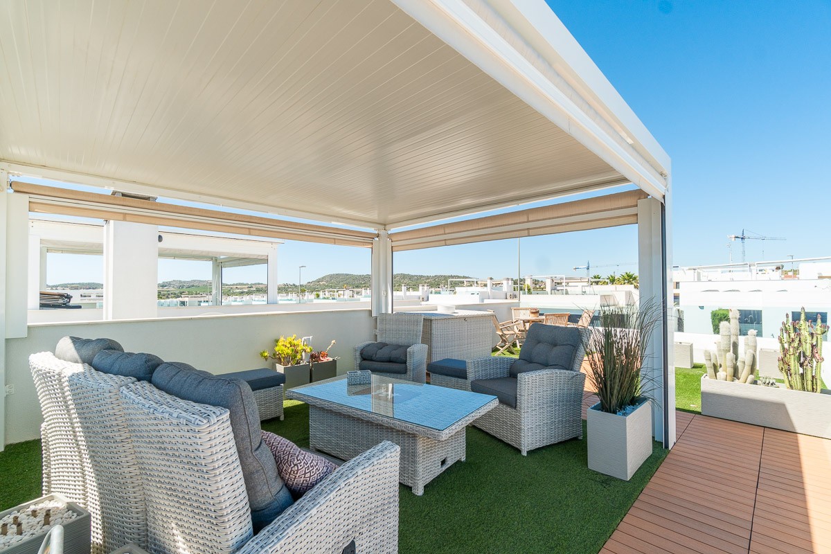 For sale - 3 Bedroom 2 Bathroom Villa in Vistabella Golf Entre Naranjos - Inland  - Alicante
