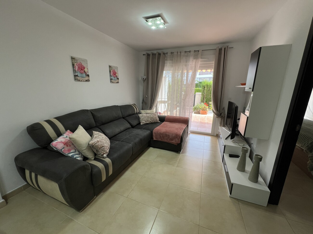 For sale - 3 Bedroom 2 Bathroom Apartment in Orihuela Costa - Villamartin  - Alicante