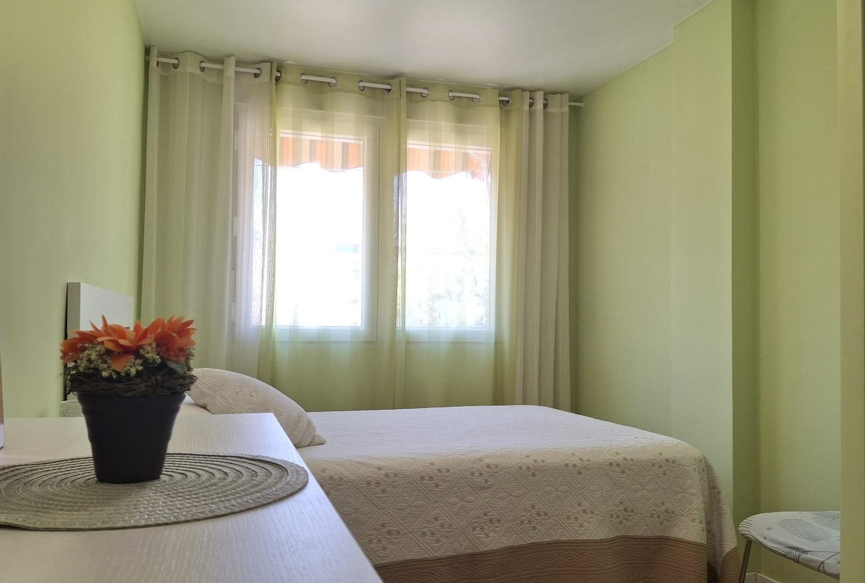 For sale - 2 Bedroom 1 Bathroom Apartment in Torrevieja - Centro  - Alicante