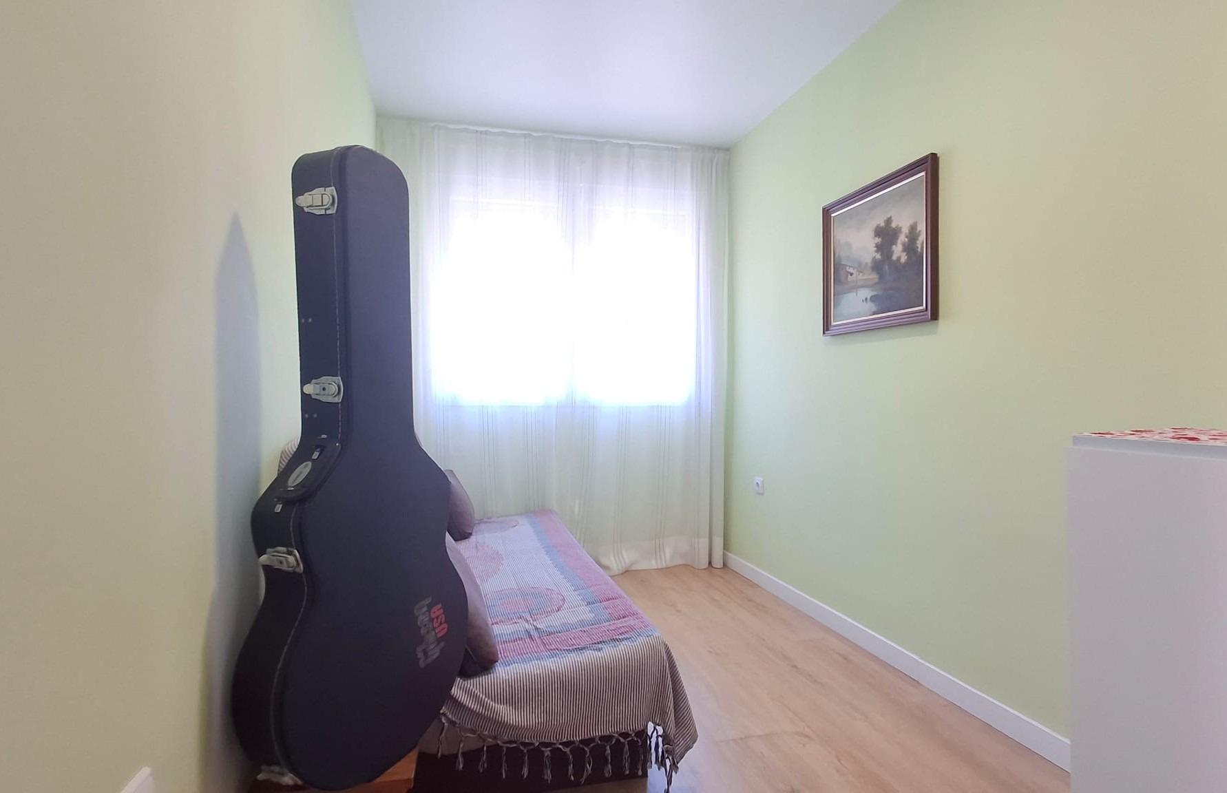 For sale - 2 Bedroom 1 Bathroom Apartment in Torrevieja - Centro  - Alicante