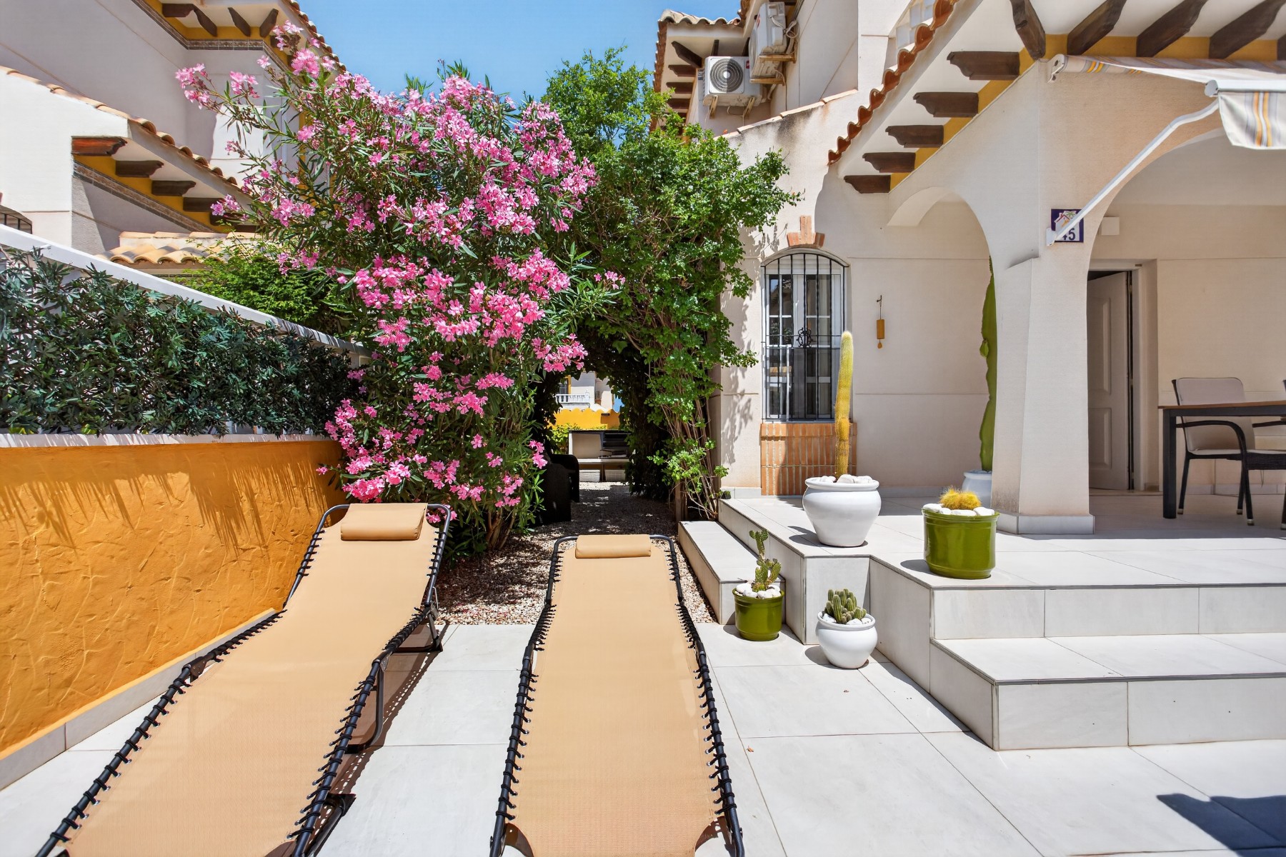 For sale - 2 Bedroom 2 Bathroom Villa in Lomas de Cabo Roig - Costa Blanca  - Alicante
