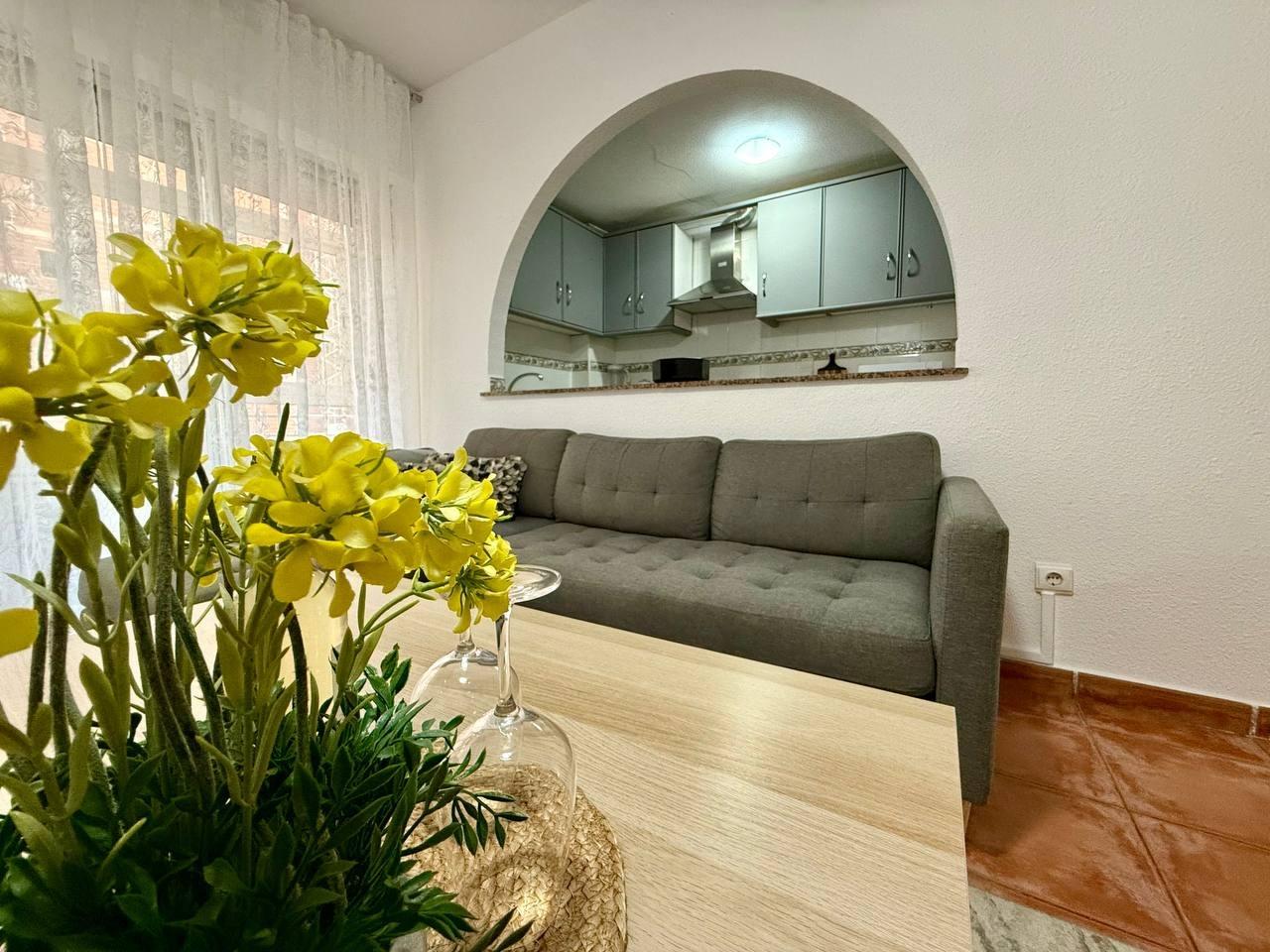 For sale - 2 Bedroom 2 Bathroom Apartment in Torrevieja - Playa Del Cura  - Alicante