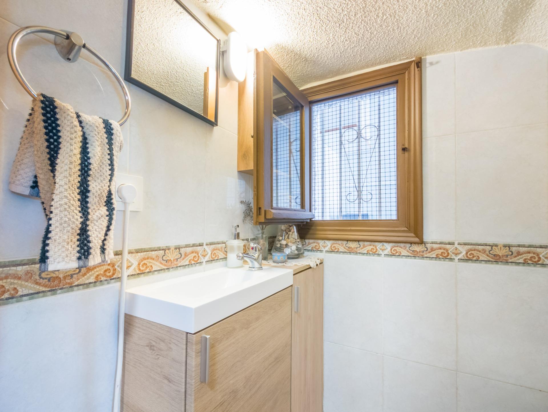 For sale - 3 Bedroom 2 Bathroom Town House in Torrevieja - Nueva Torrevieja  - Alicante
