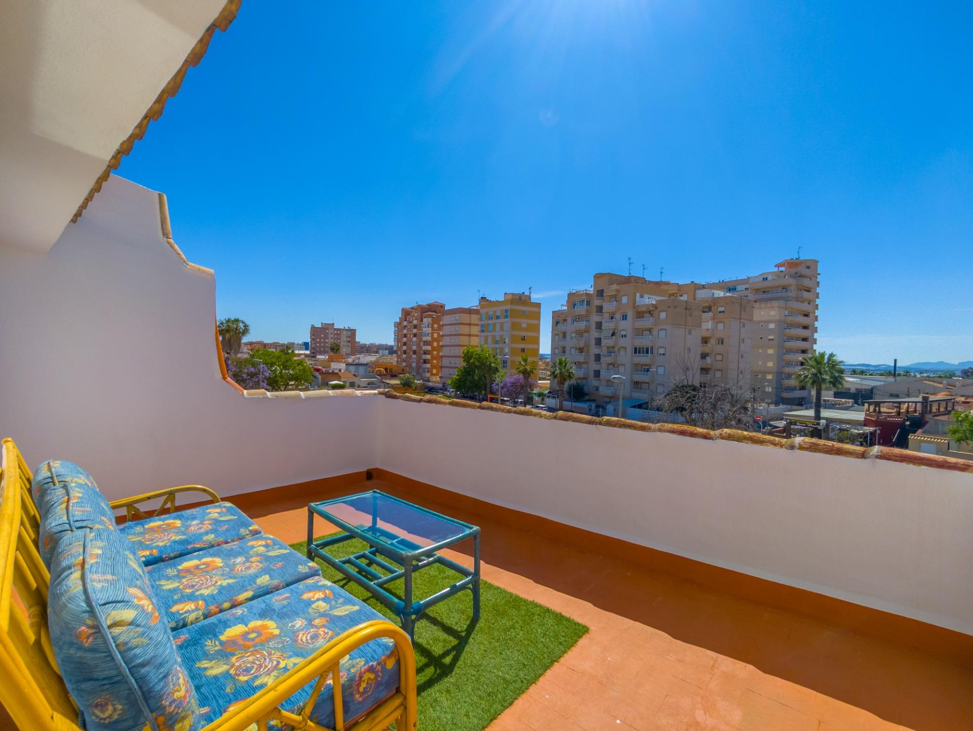 For sale - 3 Bedroom 2 Bathroom Town House in Torrevieja - Nueva Torrevieja  - Alicante