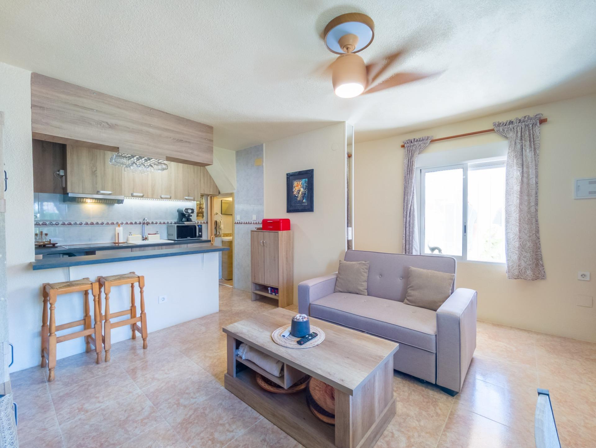 For sale - 3 Bedroom 2 Bathroom Town House in Torrevieja - Nueva Torrevieja  - Alicante