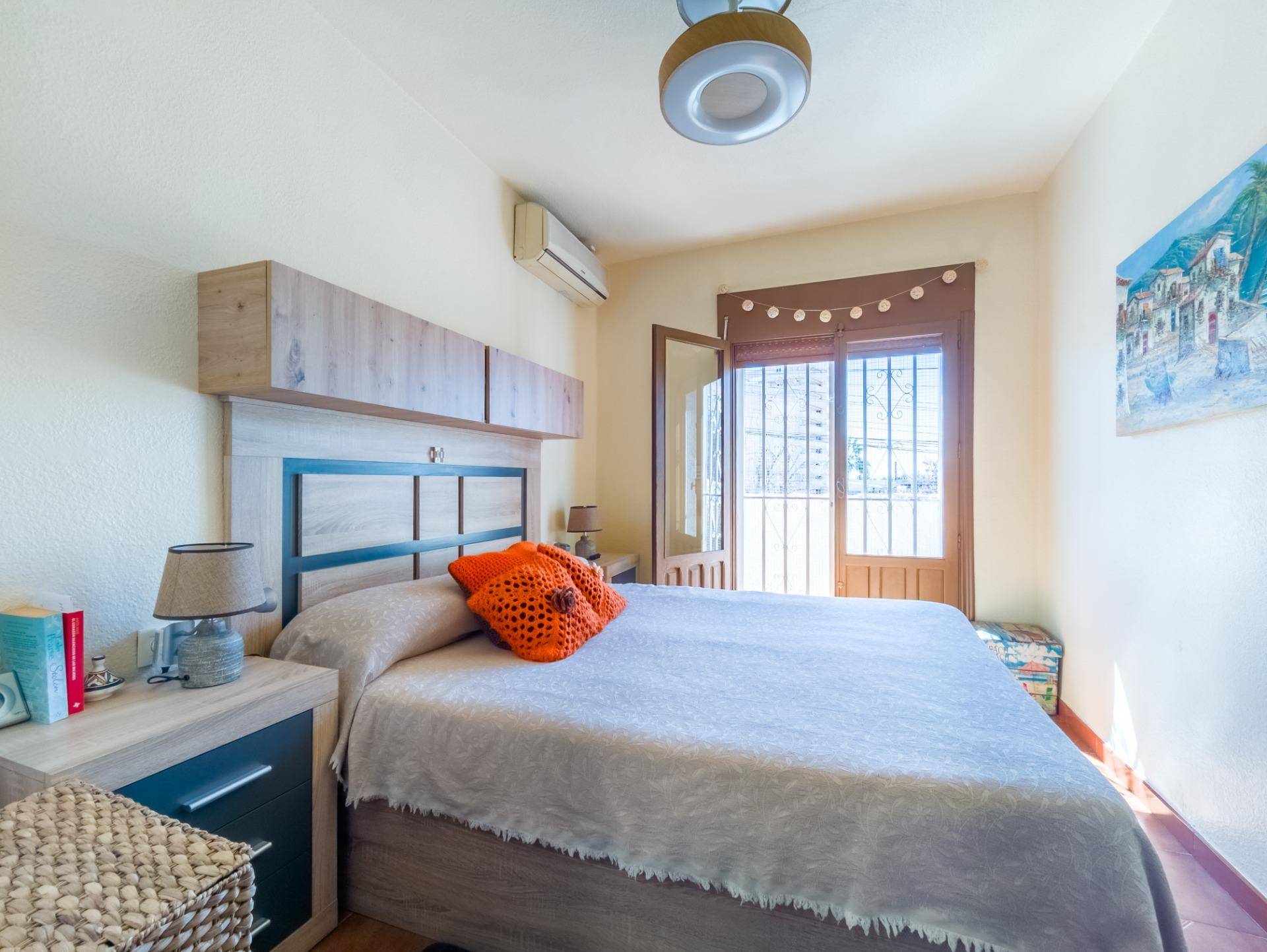 For sale - 3 Bedroom 2 Bathroom Town House in Torrevieja - Nueva Torrevieja  - Alicante
