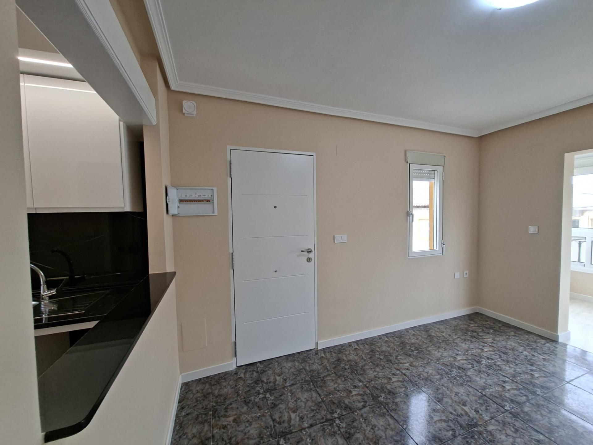For sale - 2 Bedroom 1 Bathroom Bungalow in Orihuela Costa - Punta Prima  - Alicante
