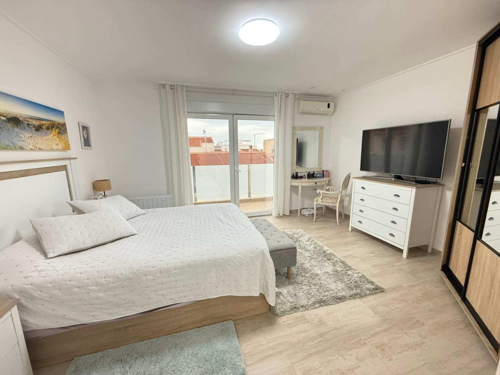 For sale - 2 Bedroom 2 Bathroom Town House in Torrevieja - El Chaparral  - Alicante
