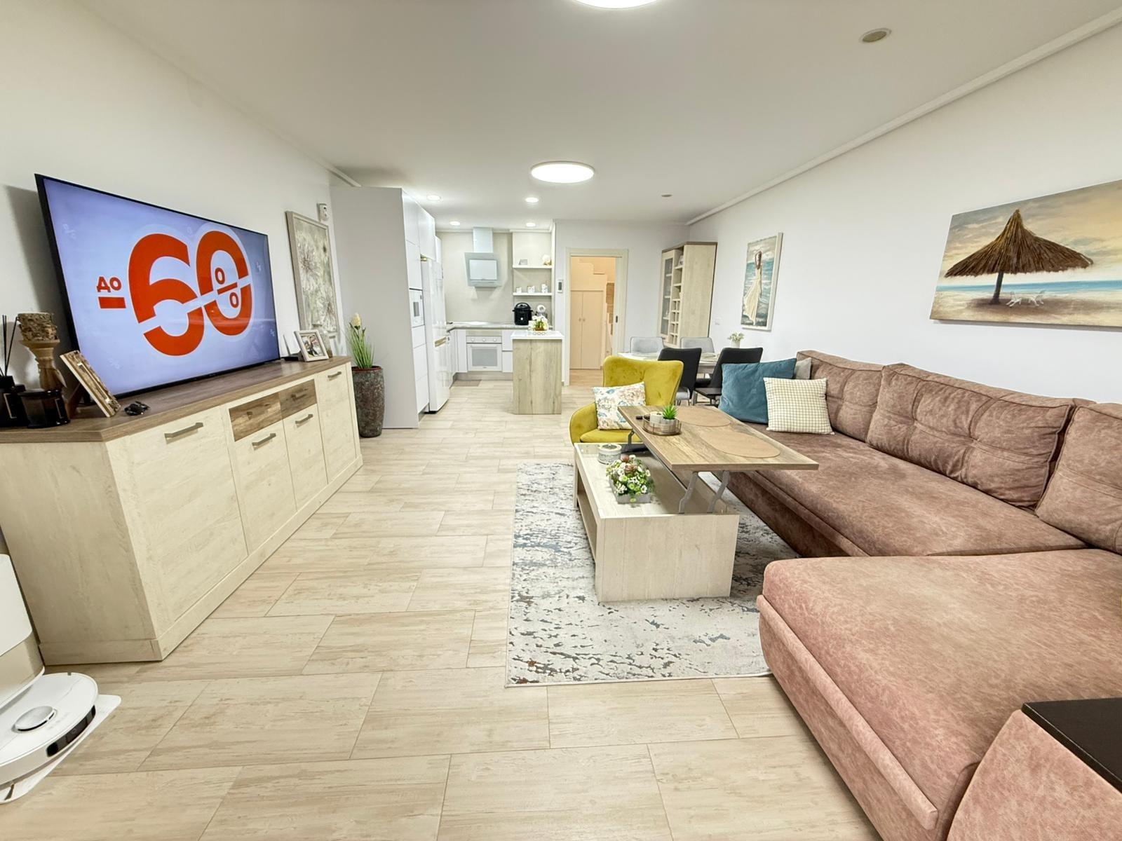 For sale - 2 Bedroom 2 Bathroom Town House in Torrevieja - El Chaparral  - Alicante