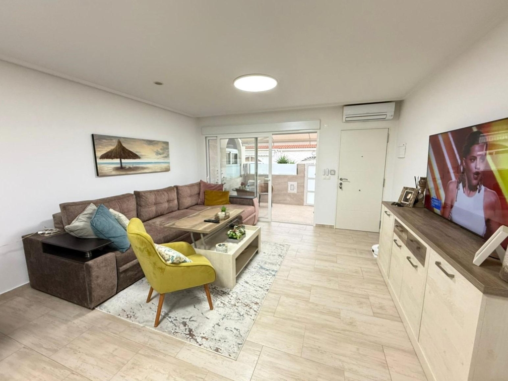 2 Bedroom 2 Bathroom Town House in Torrevieja