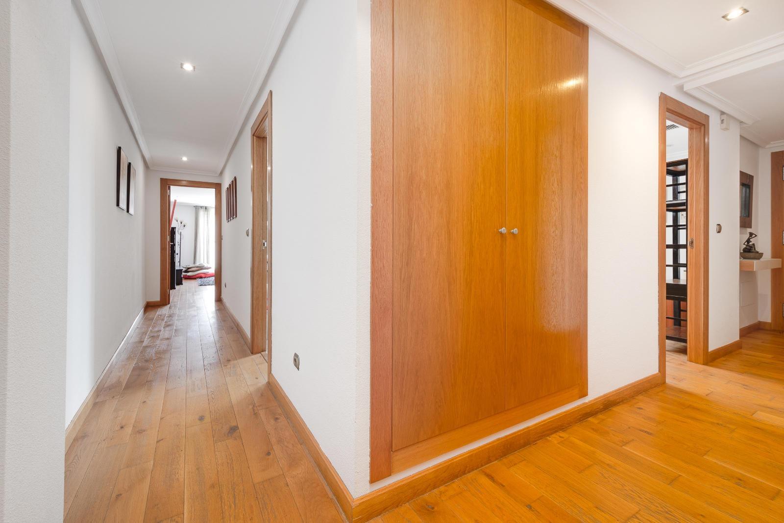 For sale - 3 Bedroom 2 Bathroom Penthouse in Torrevieja - Torrevieja  - Alicante