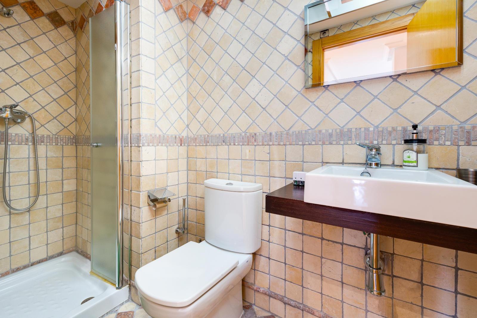 For sale - 3 Bedroom 2 Bathroom Penthouse in Torrevieja - Torrevieja  - Alicante