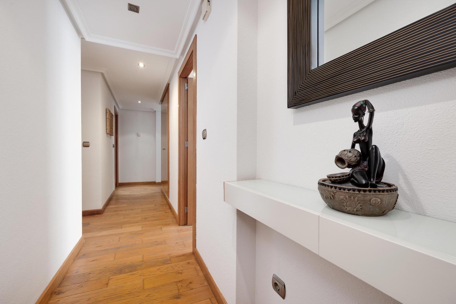 For sale - 3 Bedroom 2 Bathroom Penthouse in Torrevieja - Torrevieja  - Alicante