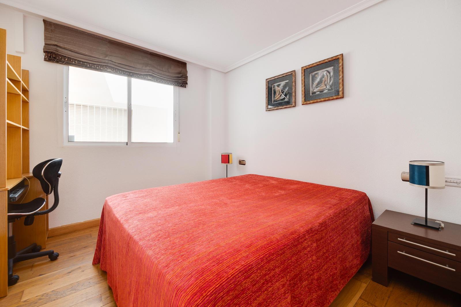 For sale - 3 Bedroom 2 Bathroom Penthouse in Torrevieja - Torrevieja  - Alicante
