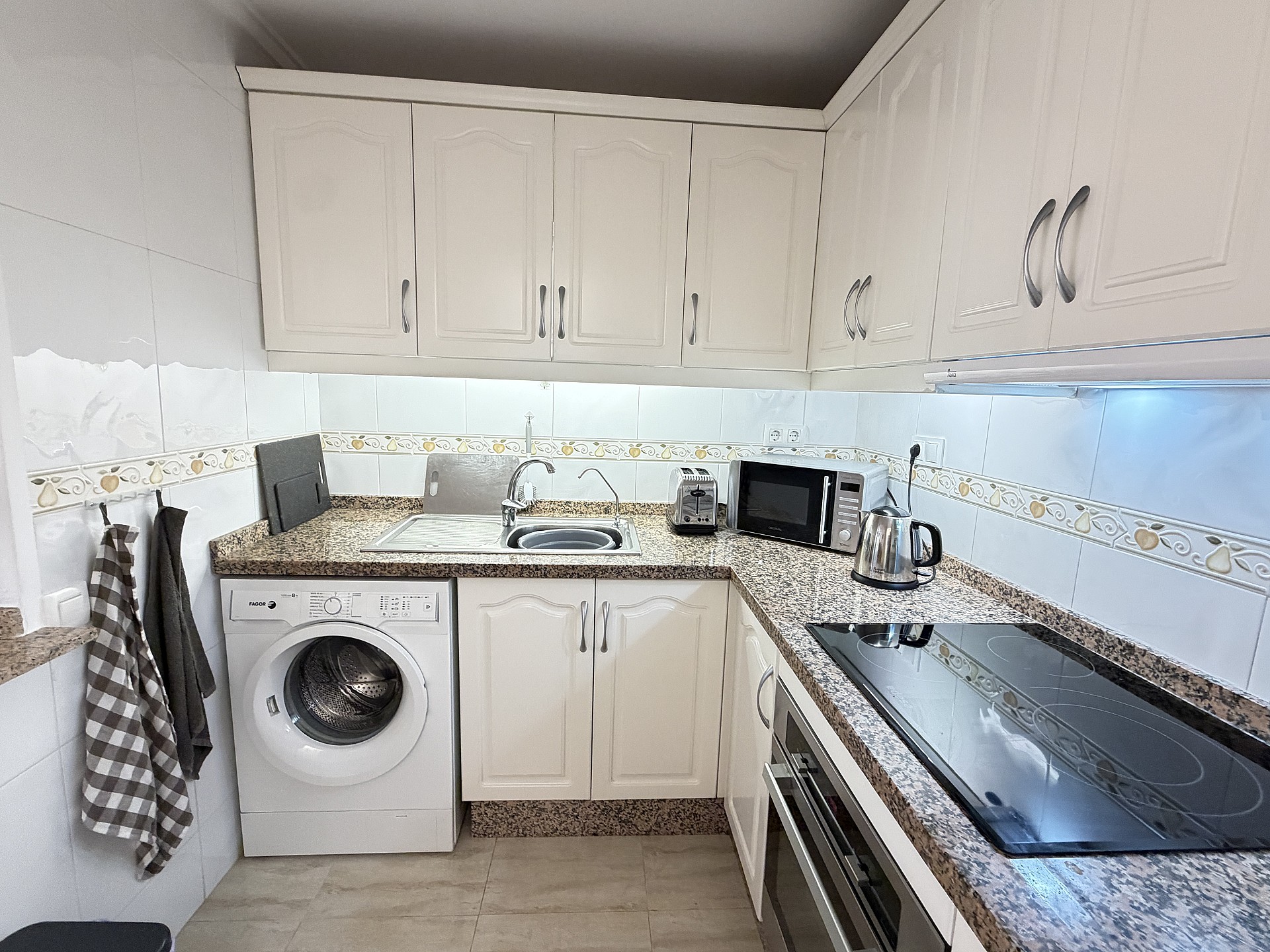 For sale - 2 Bedroom 2 Bathroom Ground floor Bungalow in Villamartín - Costa Blanca  - Alicante