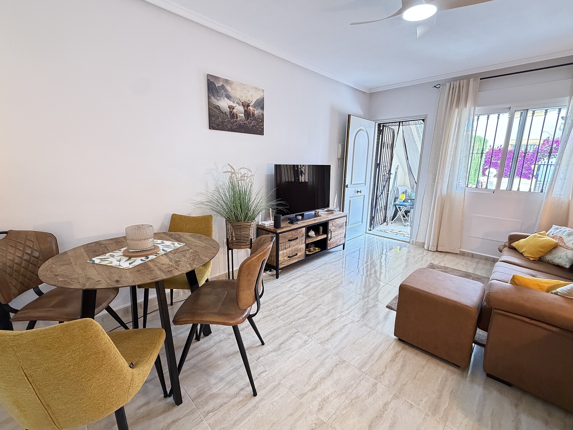 For sale - 2 Bedroom 2 Bathroom Ground floor Bungalow in Villamartín - Costa Blanca  - Alicante