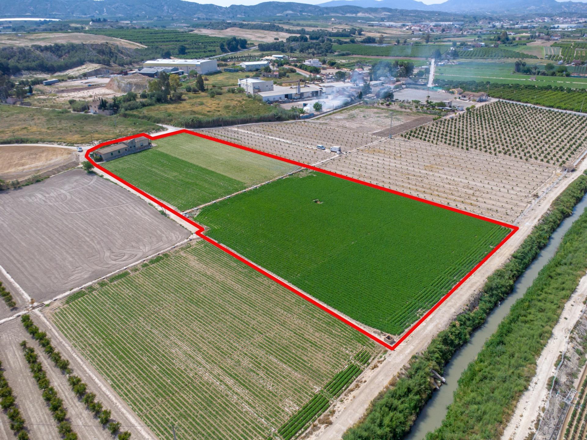 For sale - 3 Bedroom 1 Bathroom Country House in Torremendo - Desamparados-hurchillo-torremendo  - Alicante