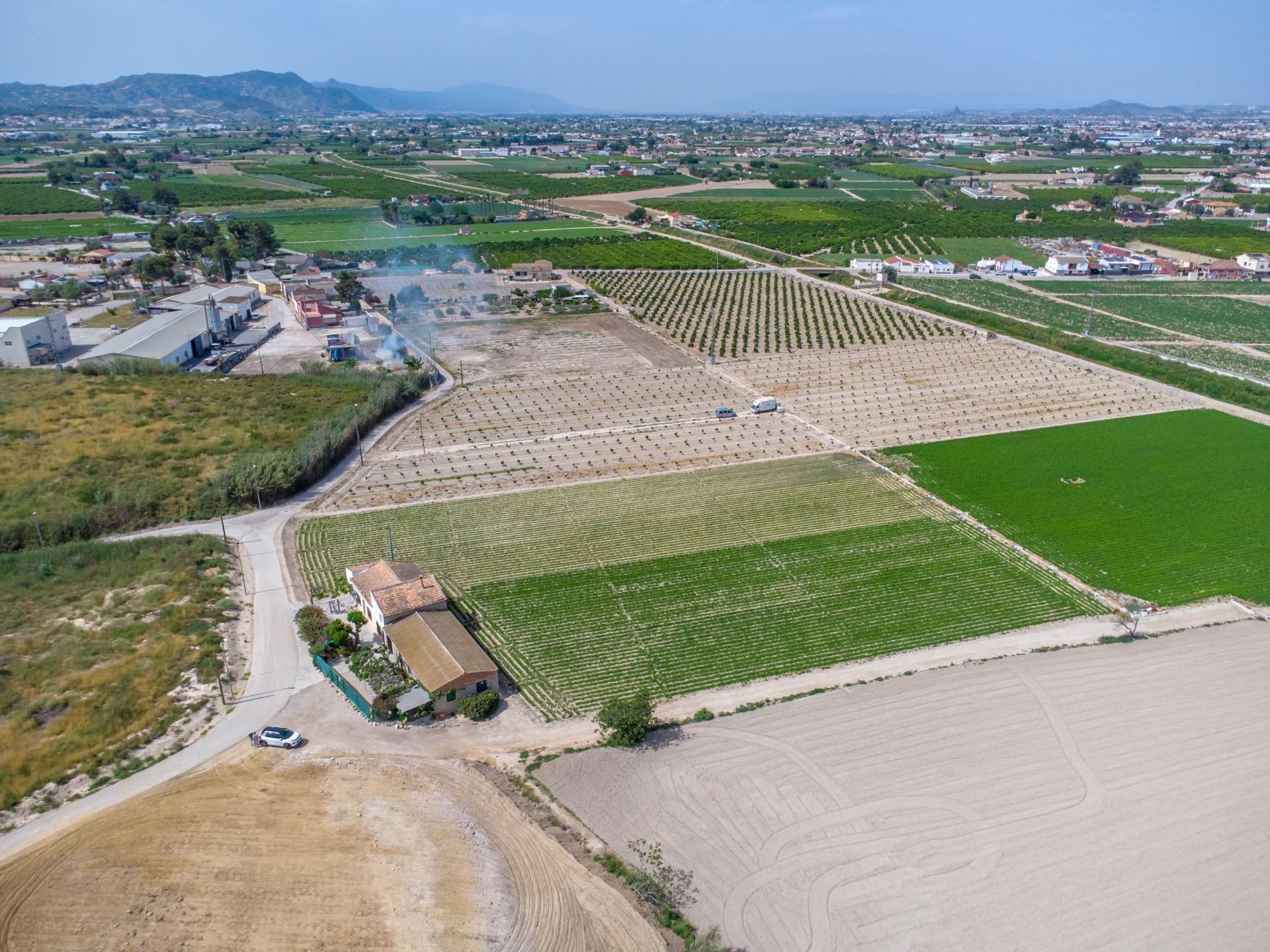 For sale - 3 Bedroom 1 Bathroom Country House in Torremendo - Desamparados-hurchillo-torremendo  - Alicante
