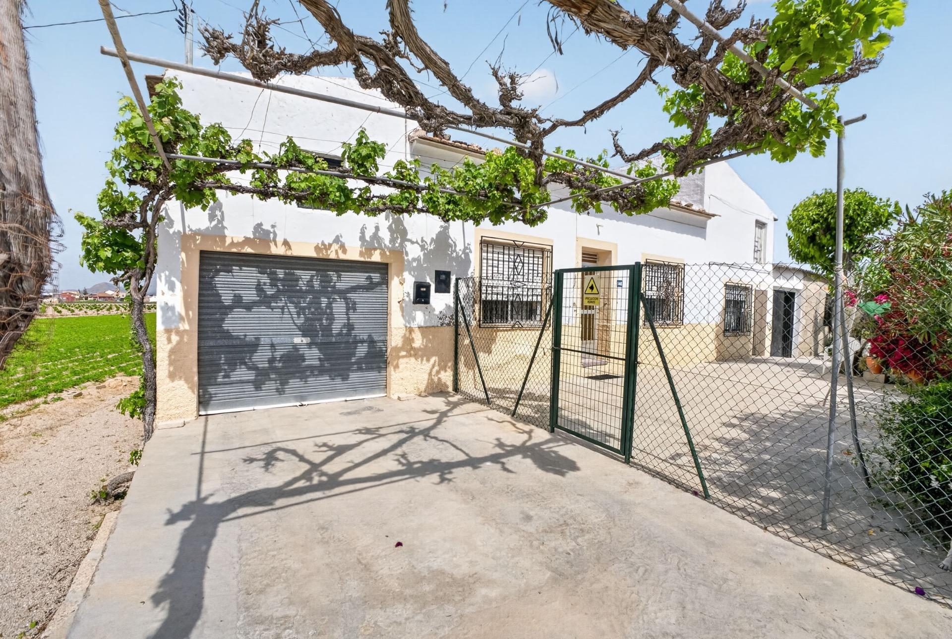 For sale - 3 Bedroom 1 Bathroom Country House in Torremendo - Desamparados-hurchillo-torremendo  - Alicante