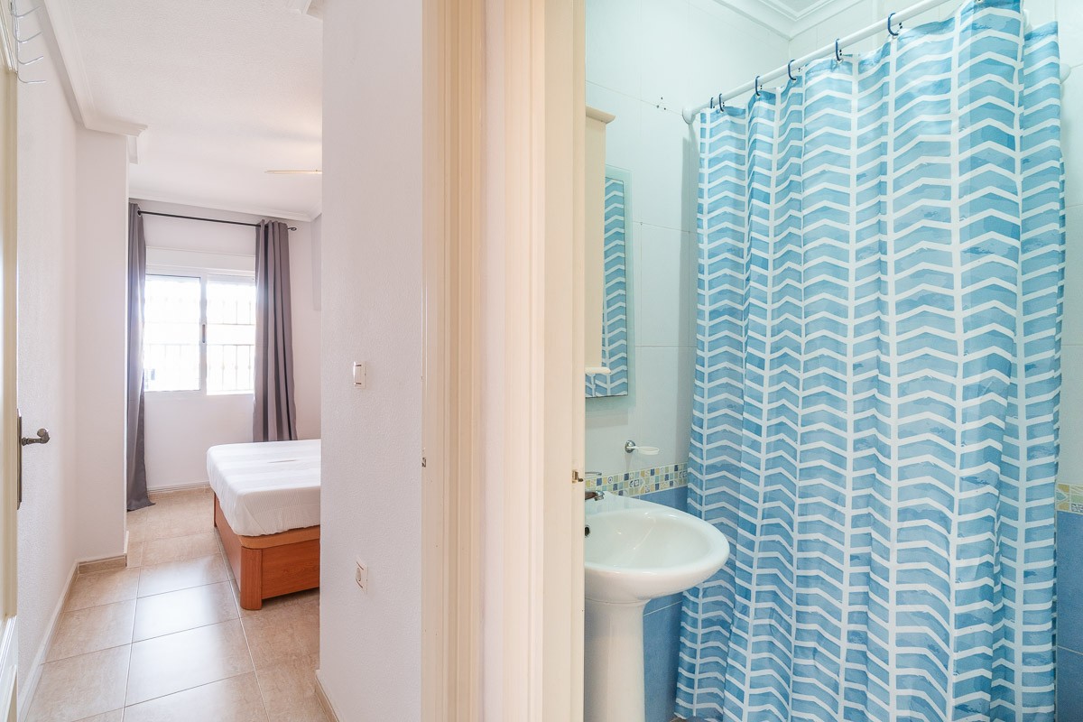 For sale - 2 Bedroom 2 Bathroom Apartment in Orihuela Costa - Costa Blanca  - Alicante