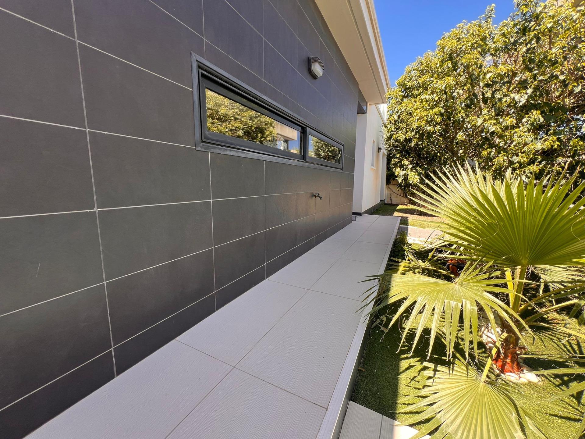 For sale - 3 Bedroom 2 Bathroom Villa in Orihuela Costa - Lomas De Cabo Roig  - Alicante