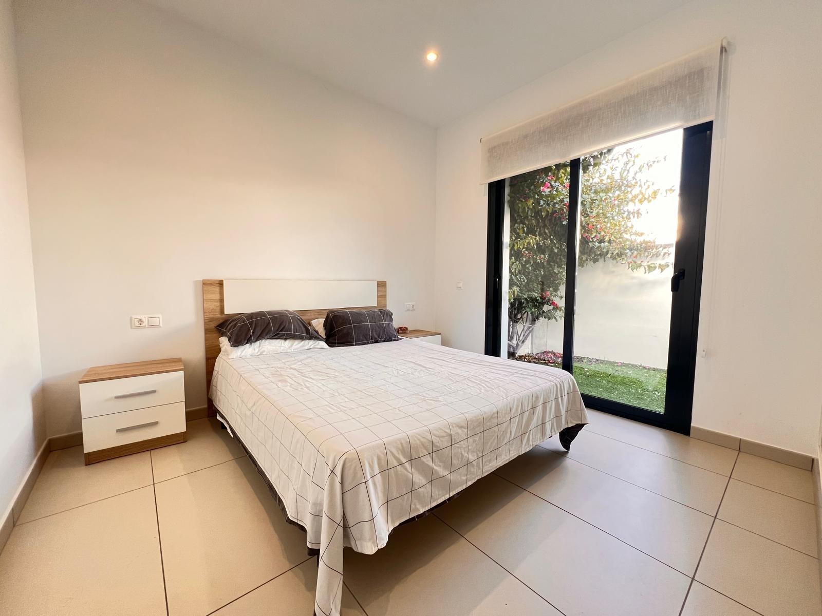 For sale - 3 Bedroom 2 Bathroom Villa in Orihuela Costa - Lomas De Cabo Roig  - Alicante