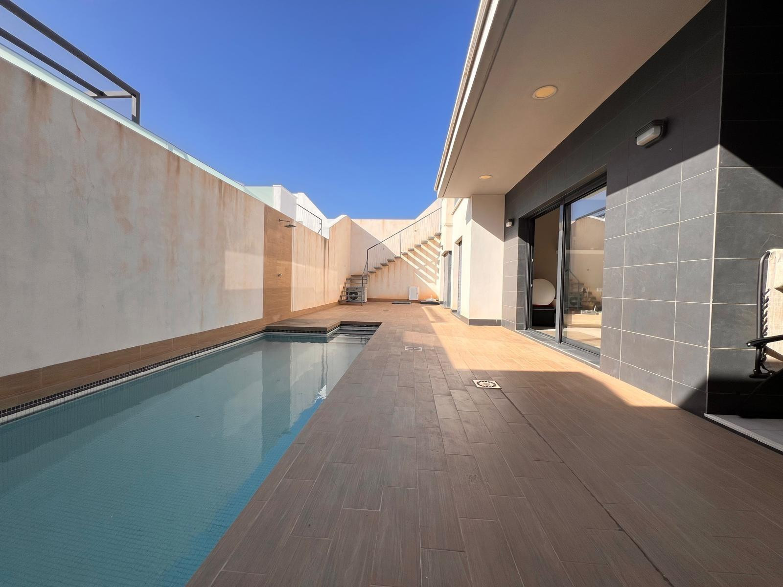 For sale - 3 Bedroom 2 Bathroom Villa in Orihuela Costa - Lomas De Cabo Roig  - Alicante