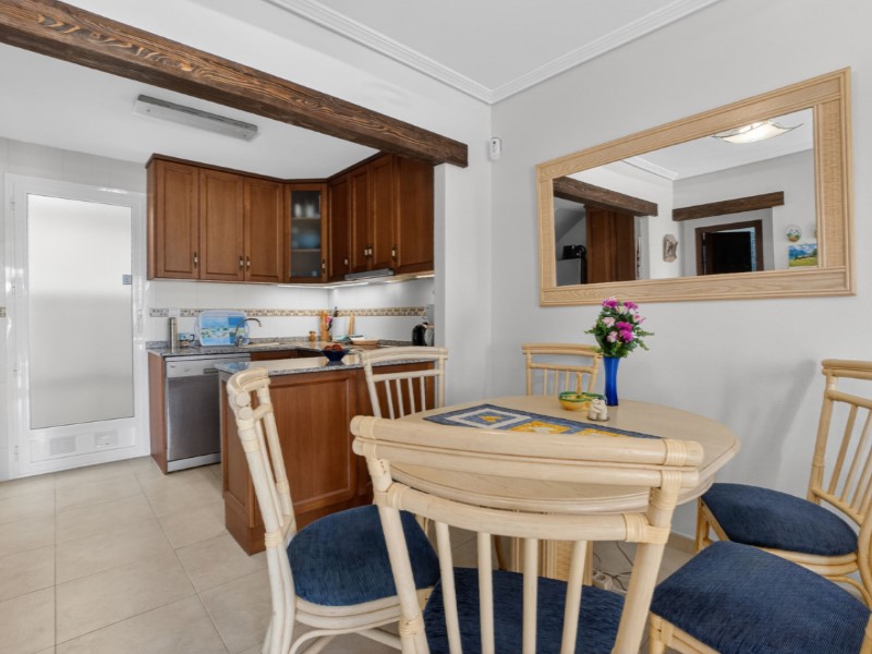 For sale - 4 Bedroom 3 Bathroom Town House in Torrevieja - Costa Blanca  - Alicante