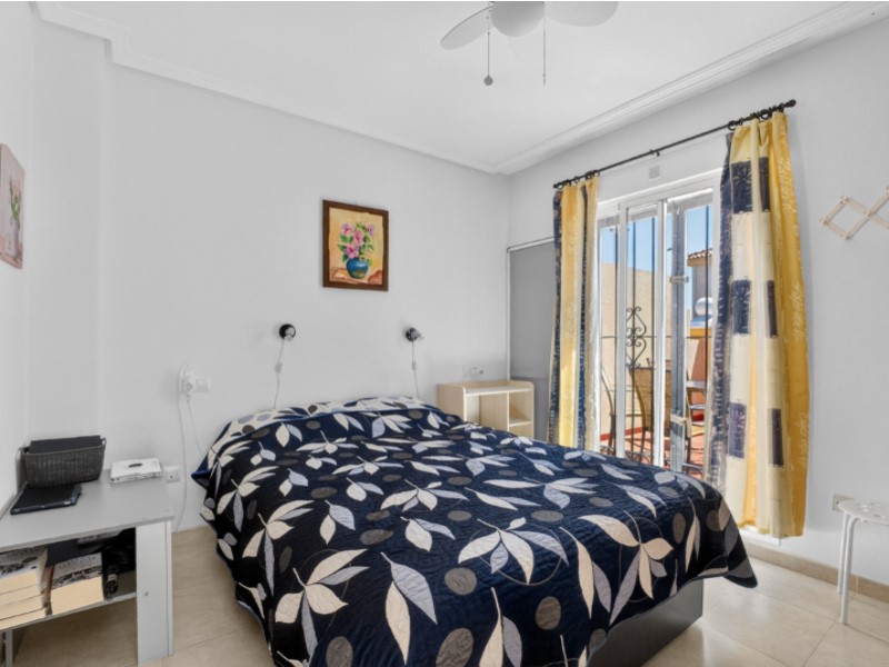 For sale - 4 Bedroom 3 Bathroom Town House in Torrevieja - Costa Blanca  - Alicante