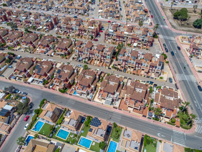 For sale - 4 Bedroom 3 Bathroom Town House in Torrevieja - Costa Blanca  - Alicante