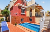 27-211-394-11-765/78183, 4 Bedroom 3 Bathroom Town House in Torrevieja