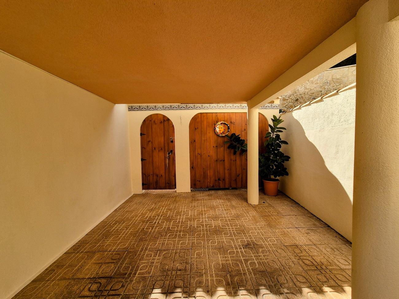 For sale - 3 Bedroom 2 Bathroom Villa in Villamartin - Costa Blanca  - Alicante