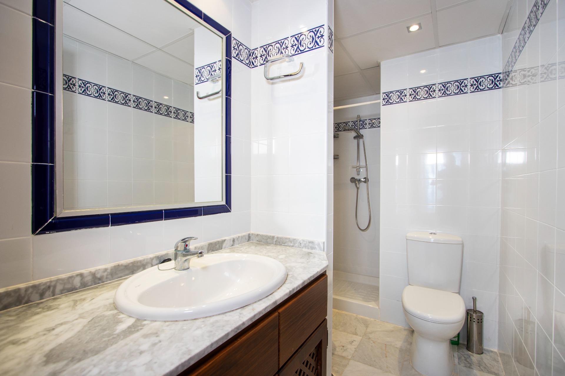 For sale - 3 Bedroom 2 Bathroom Apartment in Torrevieja - Los Frutales  - Alicante
