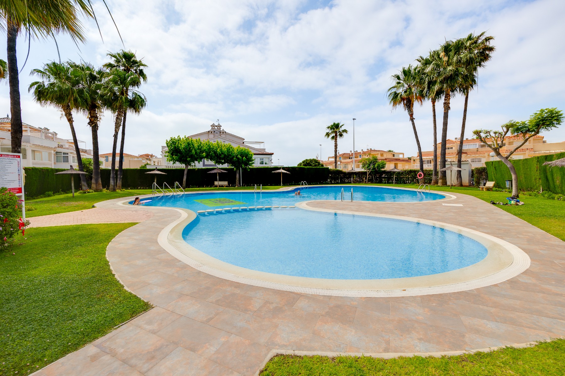 For sale - 2 Bedroom 1 Bathroom Top Floor Apartment in Playa Flamenca - Costa Blanca  - Alicante
