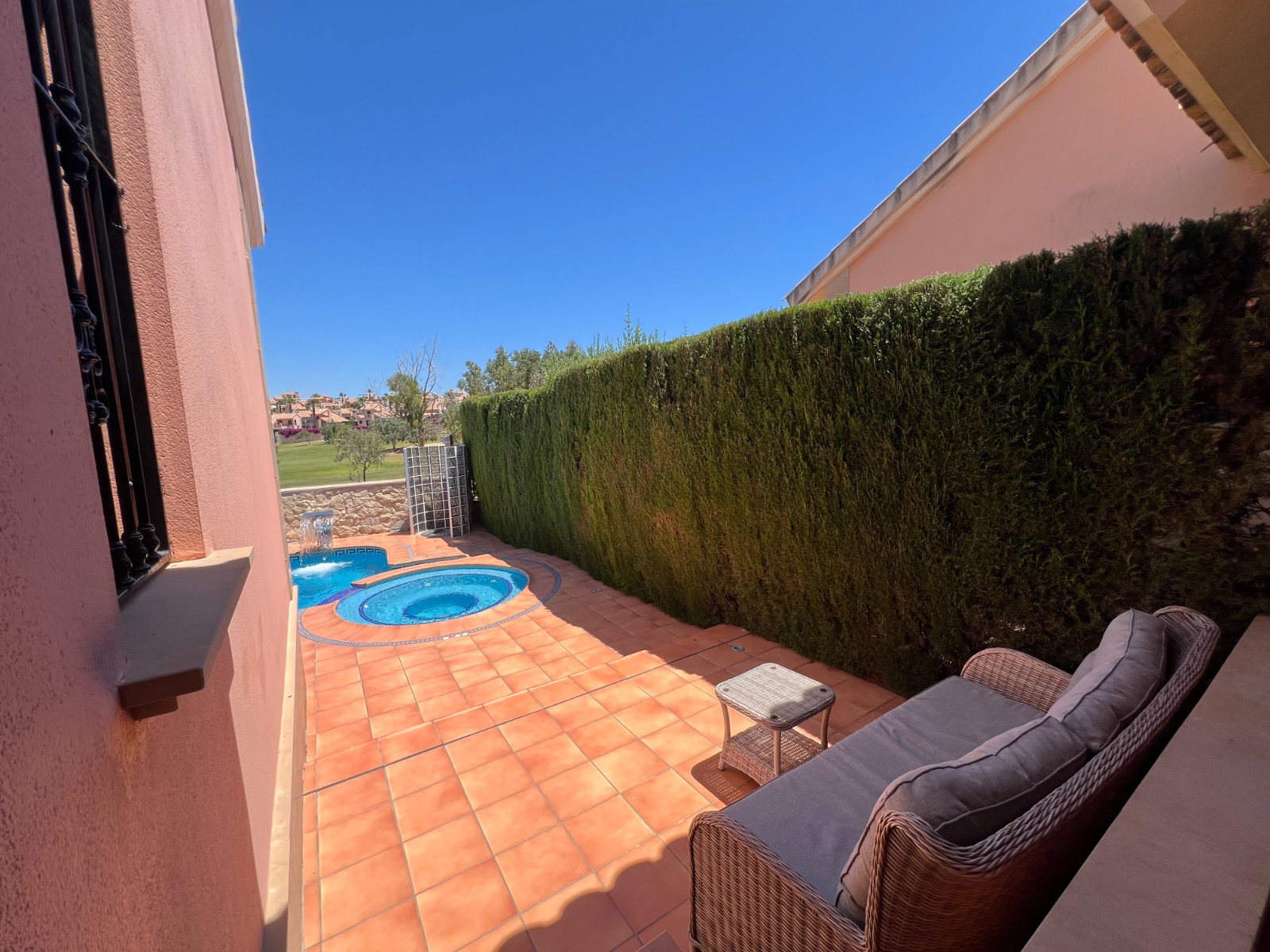 For sale - 3 Bedroom 2 Bathroom Villa in Algorfa - Inland  - Alicante