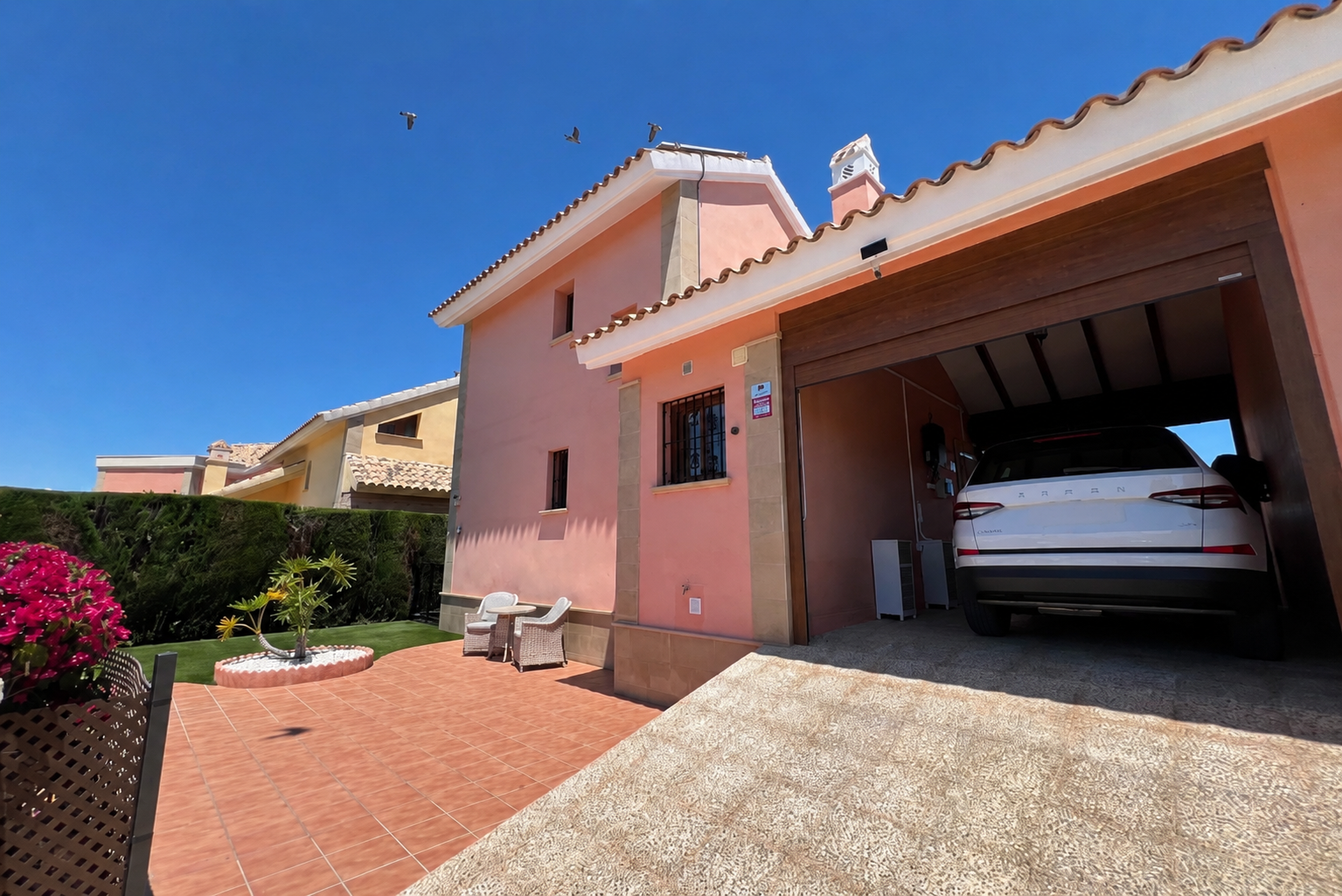 For sale - 3 Bedroom 2 Bathroom Villa in Algorfa - Inland  - Alicante