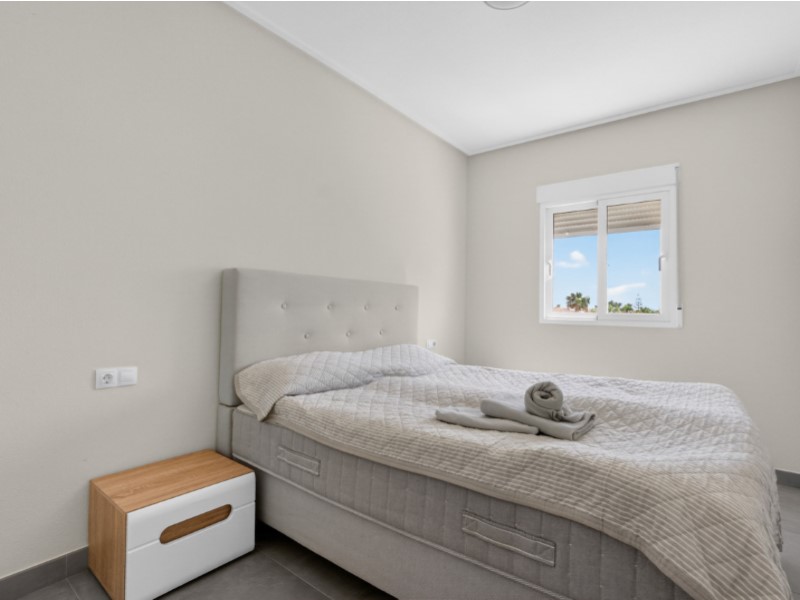 For sale - 3 Bedroom 2 Bathroom Town House in Lomas de Cabo Roig - Inland  - Alicante