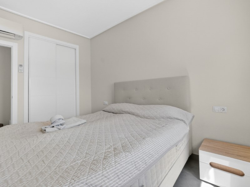 For sale - 3 Bedroom 2 Bathroom Town House in Lomas de Cabo Roig - Inland  - Alicante