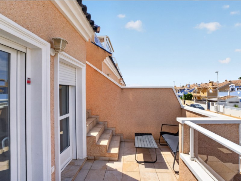 For sale - 3 Bedroom 2 Bathroom Town House in Lomas de Cabo Roig - Inland  - Alicante